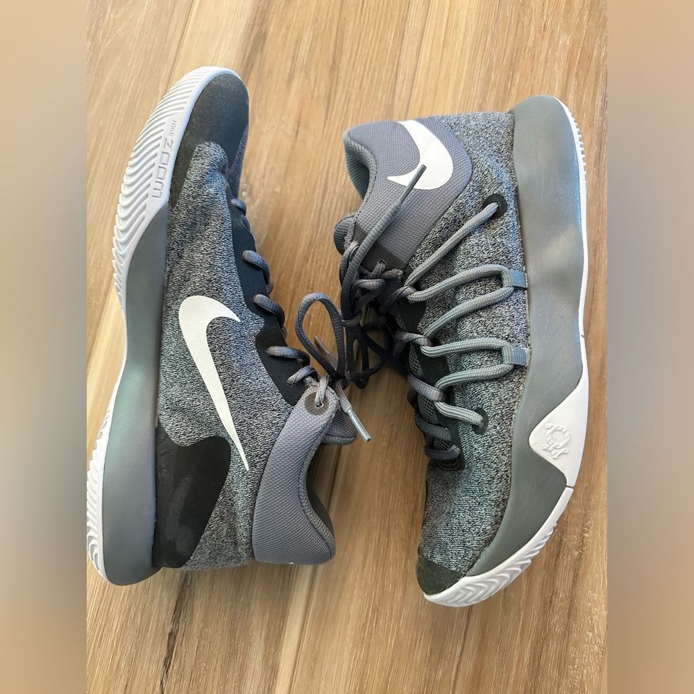 Nike kd Trey 5 Grey Sneakers Men’s 8
